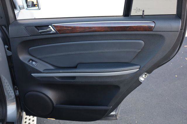 Used 2012 Mercedes-Benz GL 450 4MATIC image 23