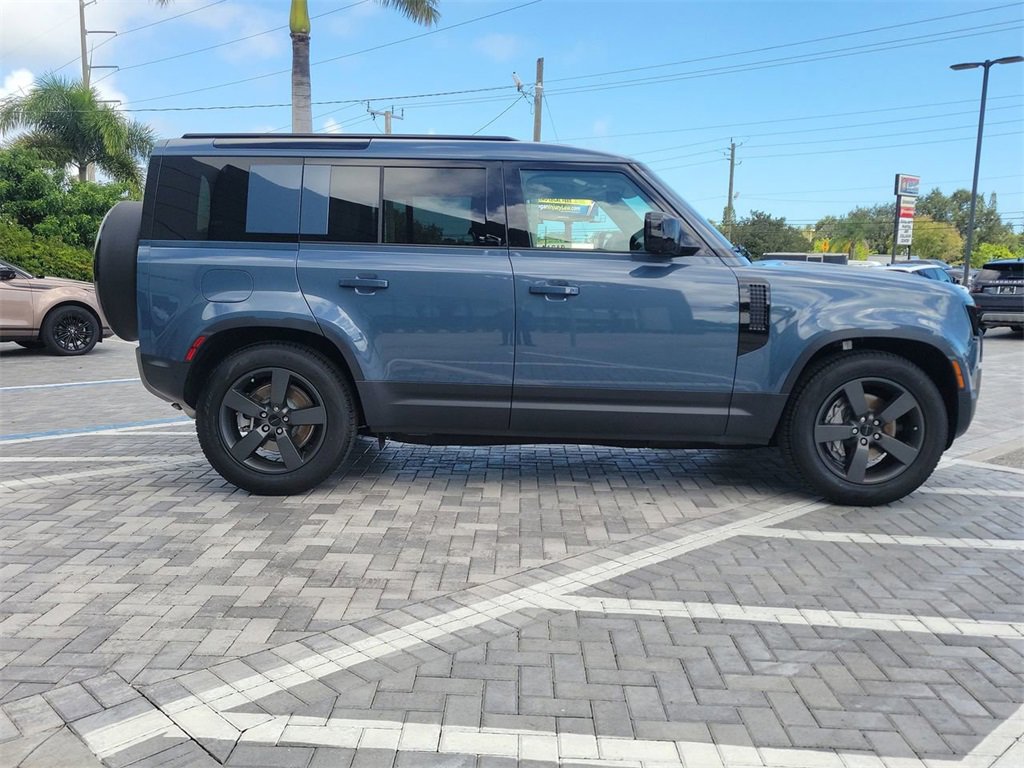 New 2026 Land Rover Defender 110 S image 6