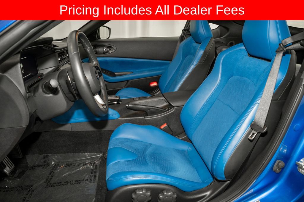 Certified 2025 Nissan Z Performance w/ Floor Mat Package RWD image 12