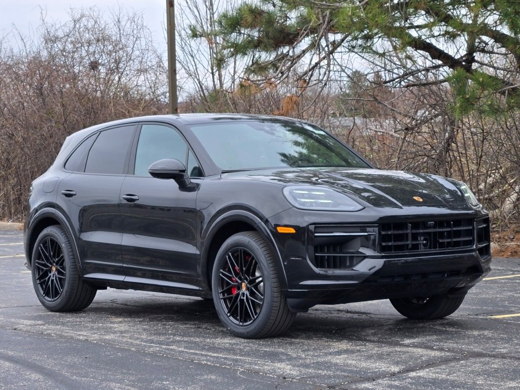 New 2025 Porsche Cayenne S image 8