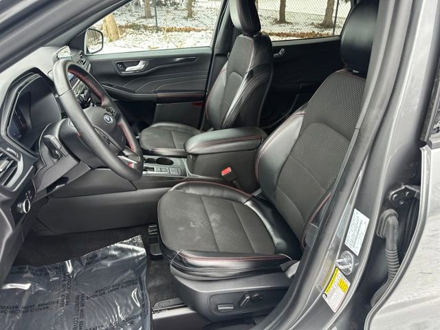 Certified 2025 Ford Escape ST-Line image 24