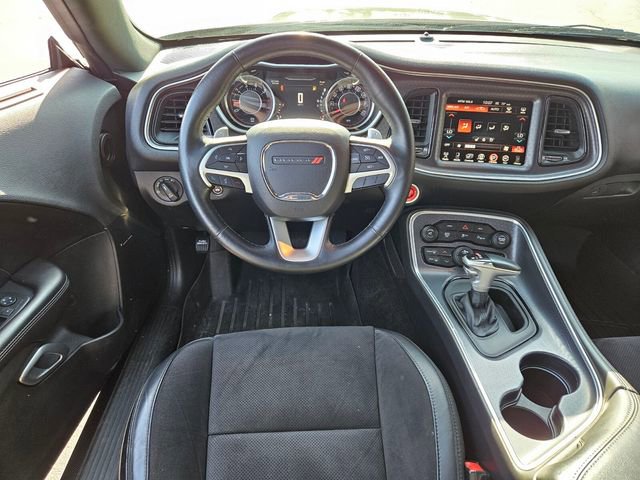 Used 2015 Dodge Challenger R/T Plus image 11