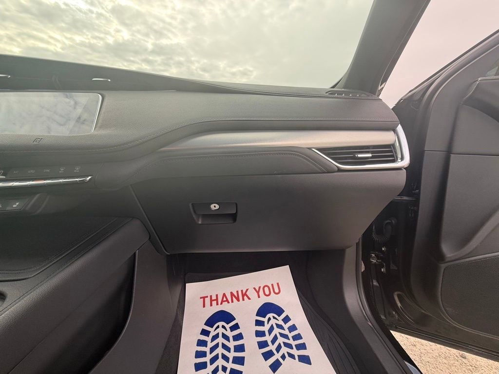 Used 2019 Cadillac XT4 Premium Luxury w/ Cold Weather Package image 31