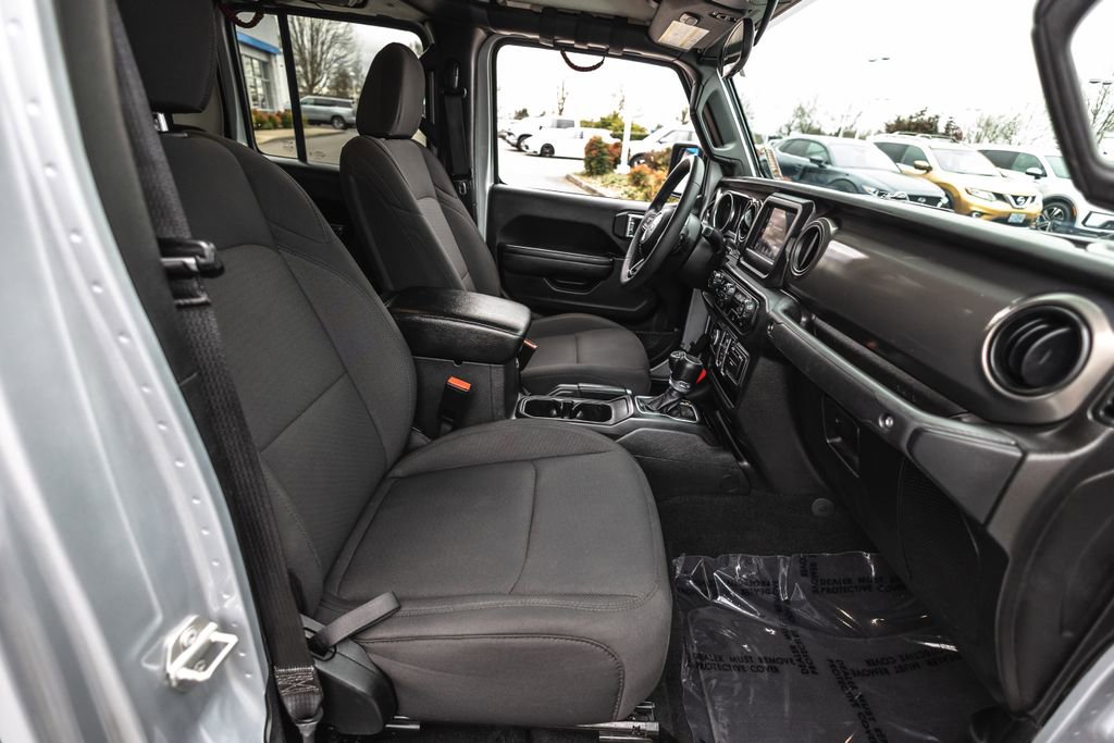 Used 2023 Jeep Gladiator Sport image 31