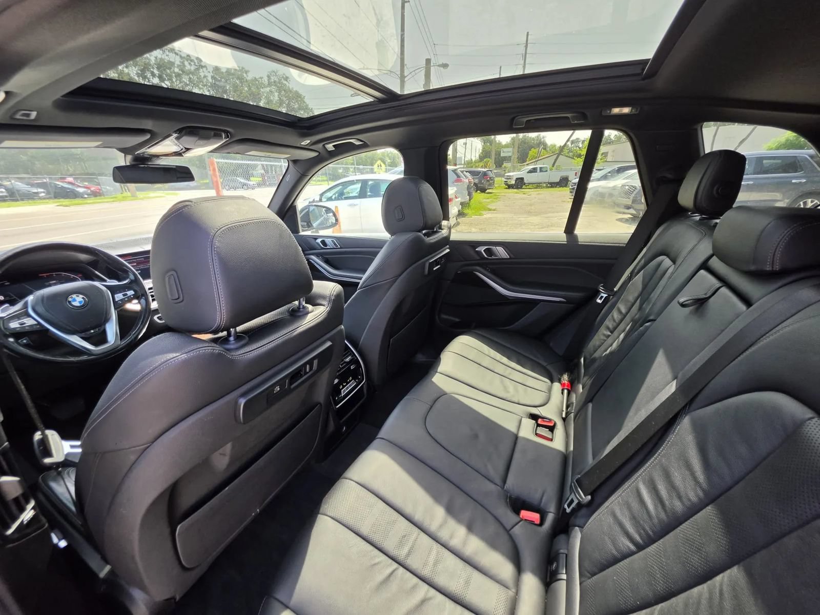 Used 2019 BMW X5 xDrive40i w/ Convenience Package AWD/4WD image 9