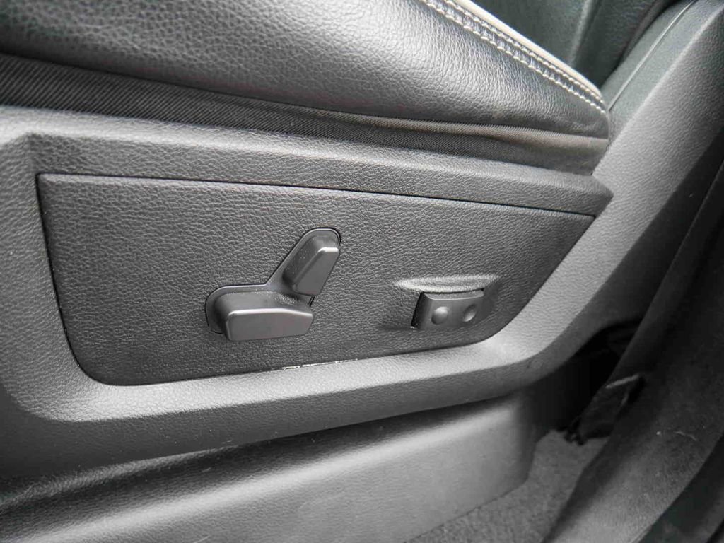 Used 2023 RAM 3500 Laramie image 33