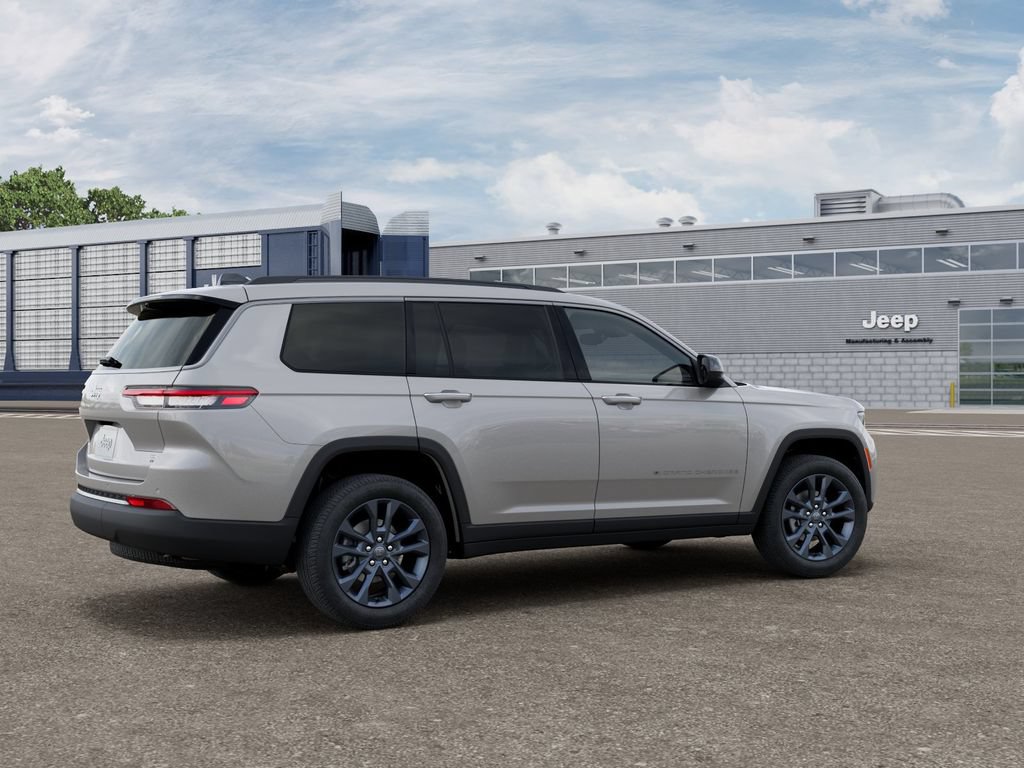 New 2026 Jeep Grand Cherokee L Limited AWD/4WD image 4