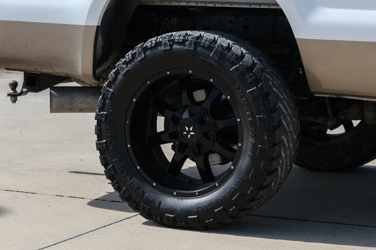 Used 2006 Ford F250 XLT image 17