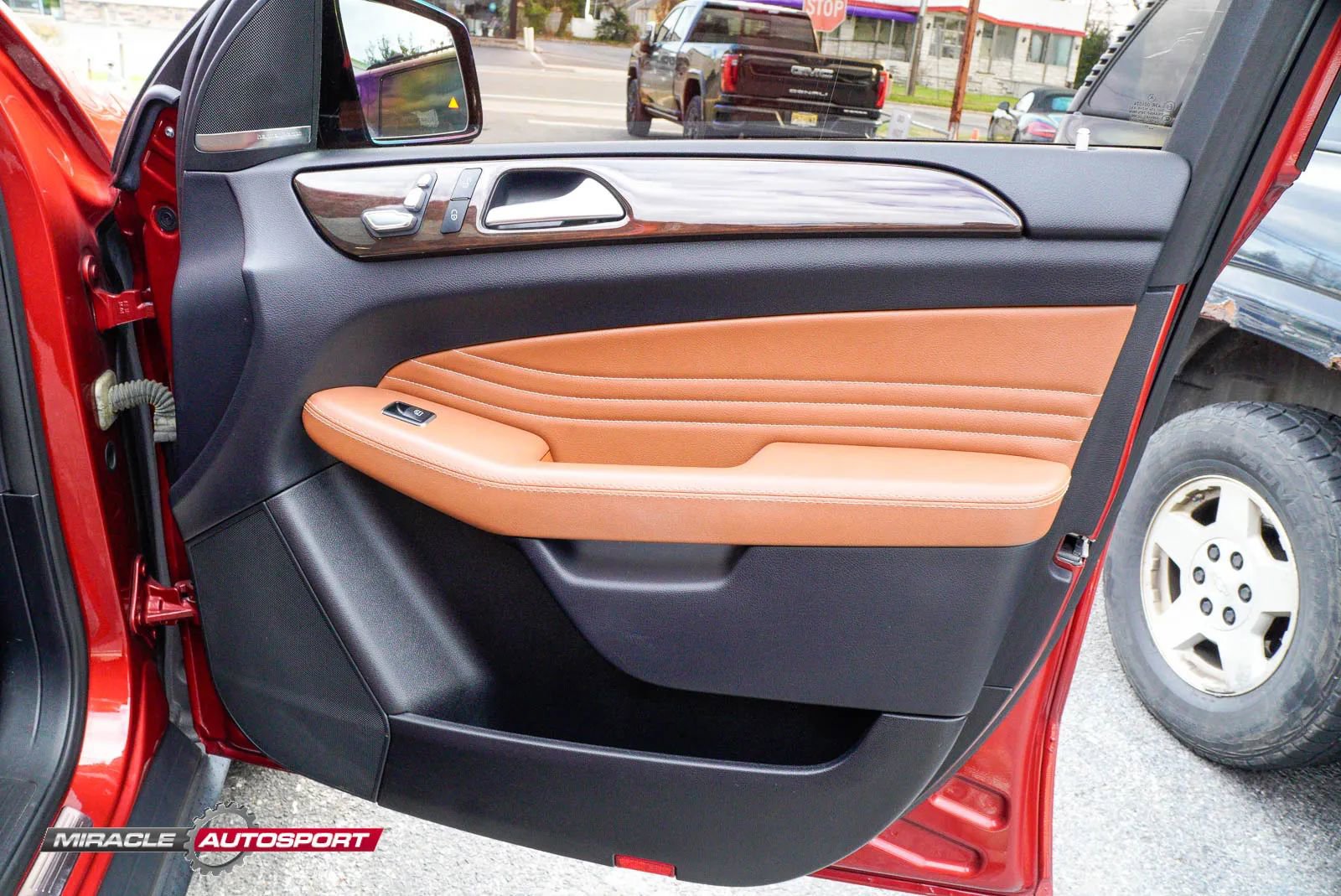 Used 2017 Mercedes-Benz GLE 43 AMG 4MATIC Coupe w/ Parking Assist Package image 29