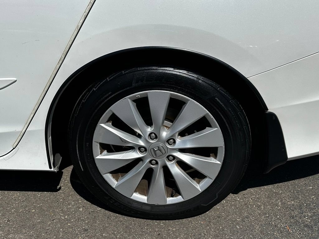 Used 2015 Honda Accord Touring image 9