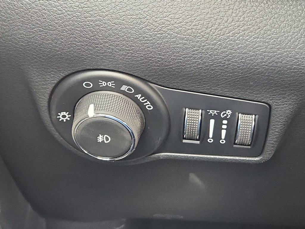 New 2026 Jeep Compass Latitude image 23