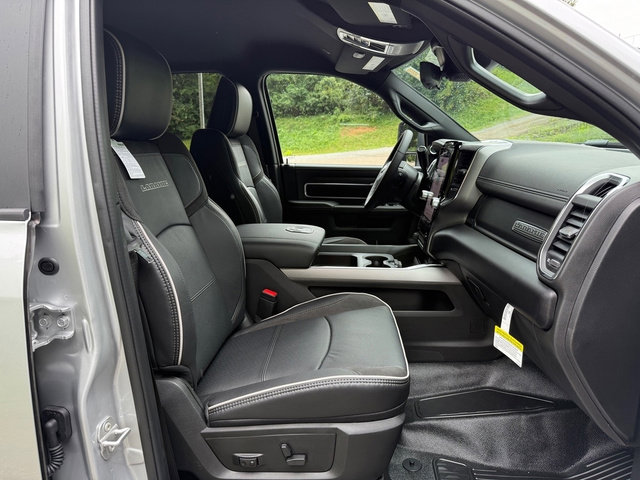 New 2026 RAM 4500 4x4 Crew Cab DRW image 22