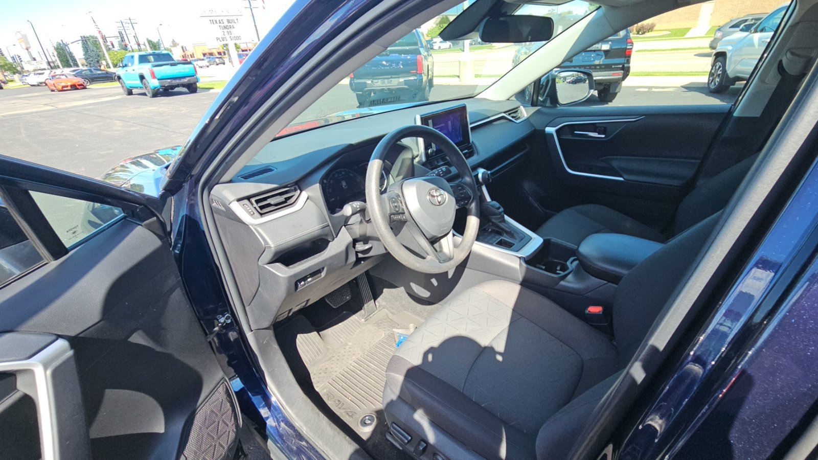 Certified 2025 Toyota RAV4 XLE AWD/4WD image 24