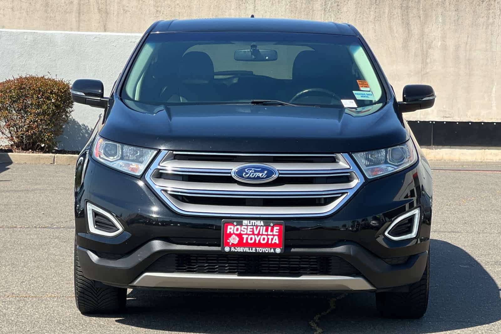 Used 2018 Ford Edge Titanium FWD image 10