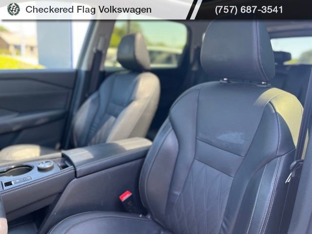 Used 2024 Nissan Rogue Platinum AWD/4WD image 20