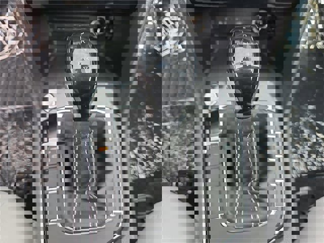 New 2025 Volkswagen Taos S image 19