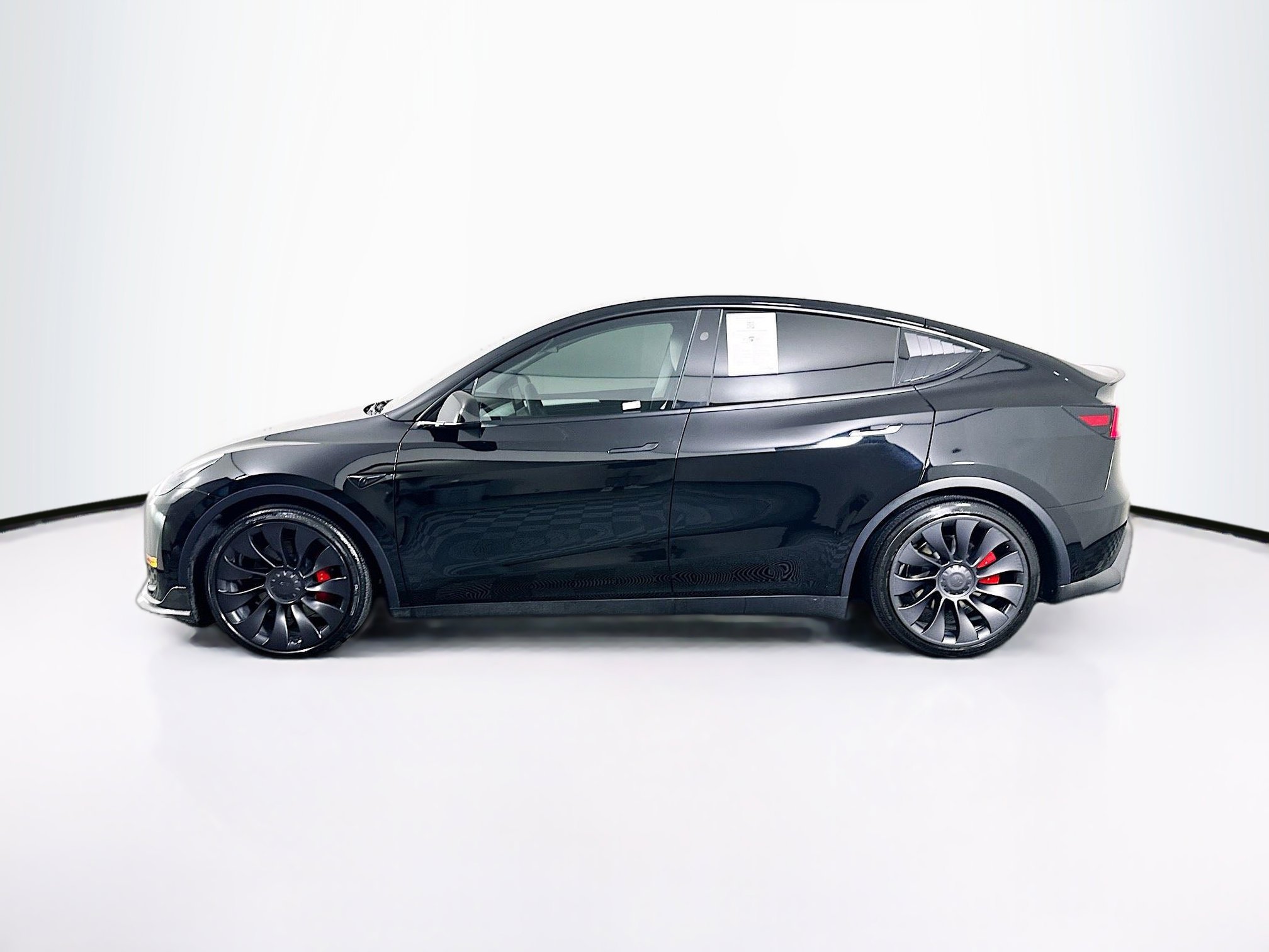 Used 2025 Tesla Model Y Performance AWD/4WD image 4