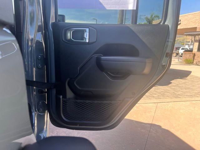 Used 2025 Jeep Wrangler Unlimited Rubicon 4xe w/ Convenience Group image 32