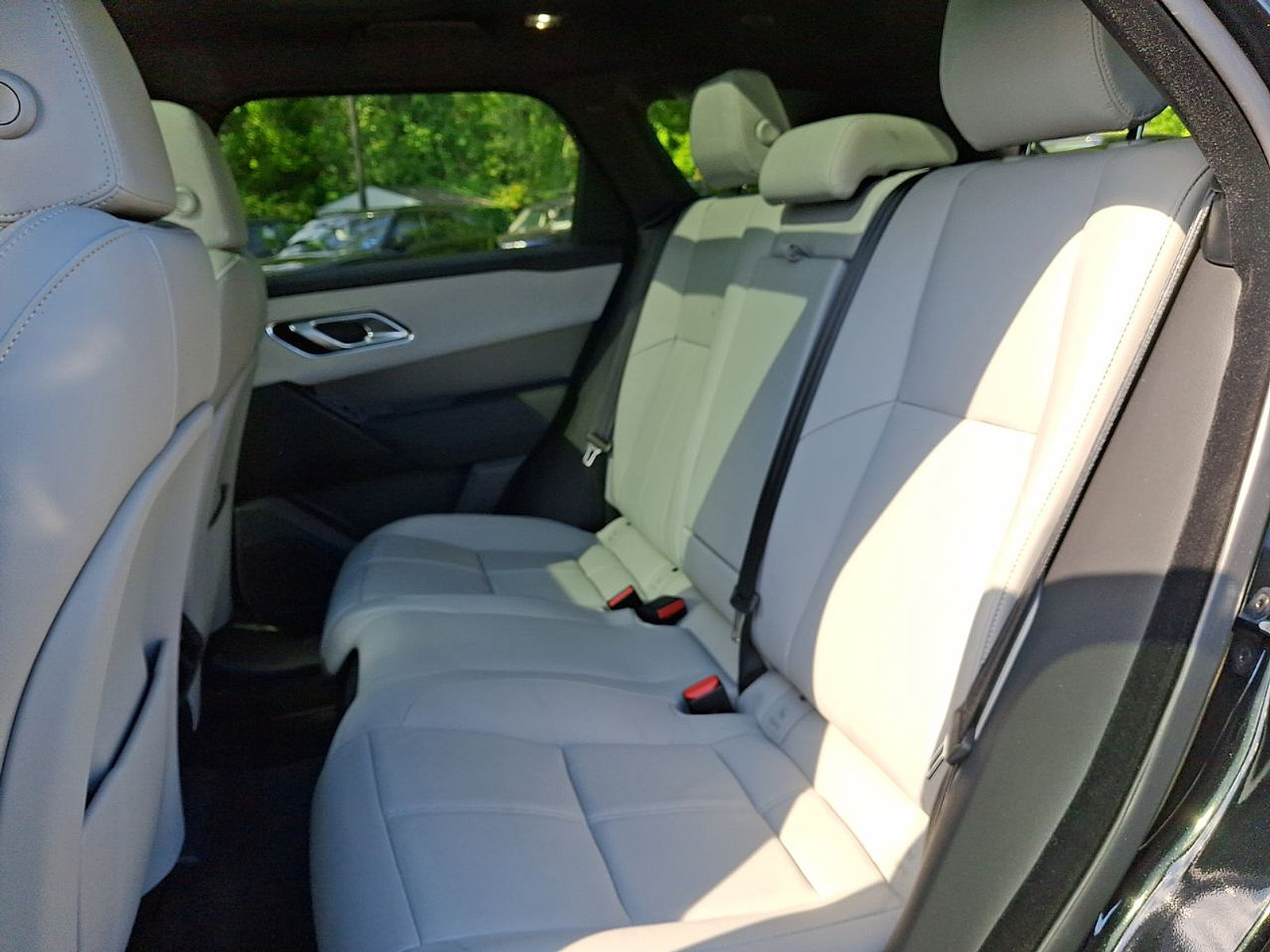 Certified 2026 Land Rover Range Rover Velar S AWD/4WD image 27