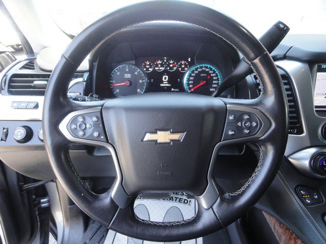 Used 2020 Chevrolet Suburban Premier w/ Premier 6.2L Value Package AWD/4WD image 17