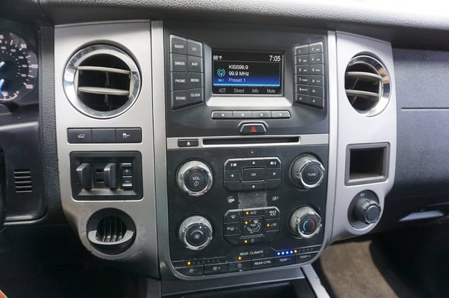 Used 2017 Ford Expedition EL XLT w/ Equipment Group 201A RWD image 4