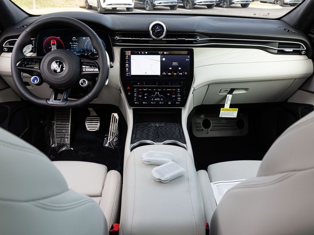 New 2026 Maserati Grecale Modena image 46