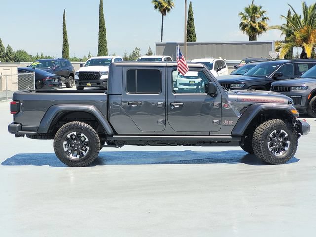 Used 2026 Jeep Gladiator Rubicon w/ Safety Group AWD/4WD image 4