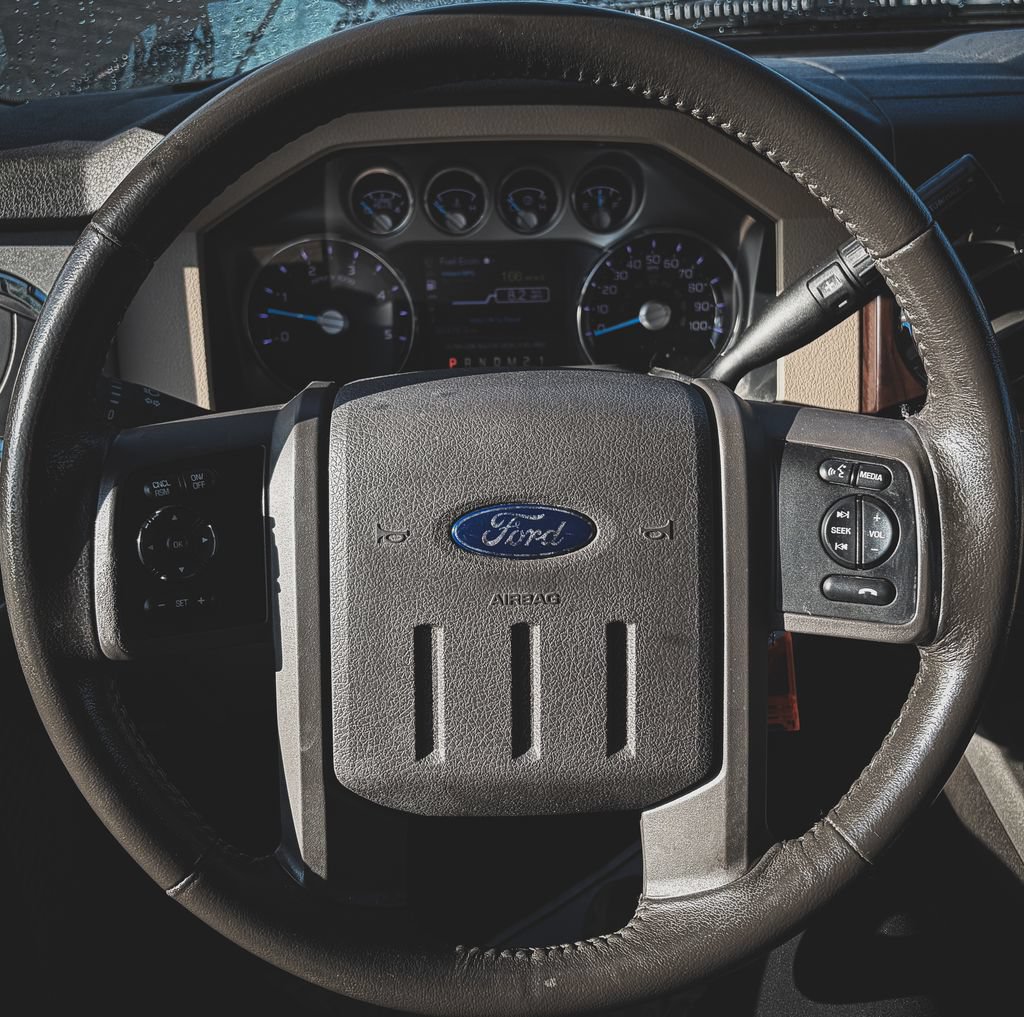 Used 2013 Ford F350 Lariat w/ Lariat Ultimate Pkg AWD/4WD image 9