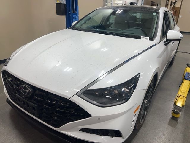 Used 2023 Hyundai Sonata Limited w/ Cargo Package FWD image 1