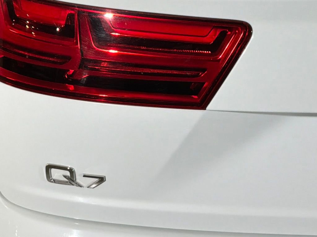 Used 2019 Audi Q7 2.0T Premium Plus w/ Premium Plus Package image 26