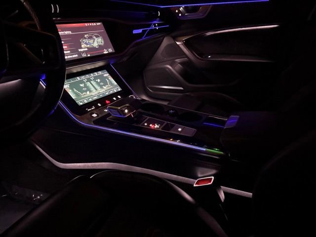 Used 2023 Audi S8 w/ S8 Executive Package image 36