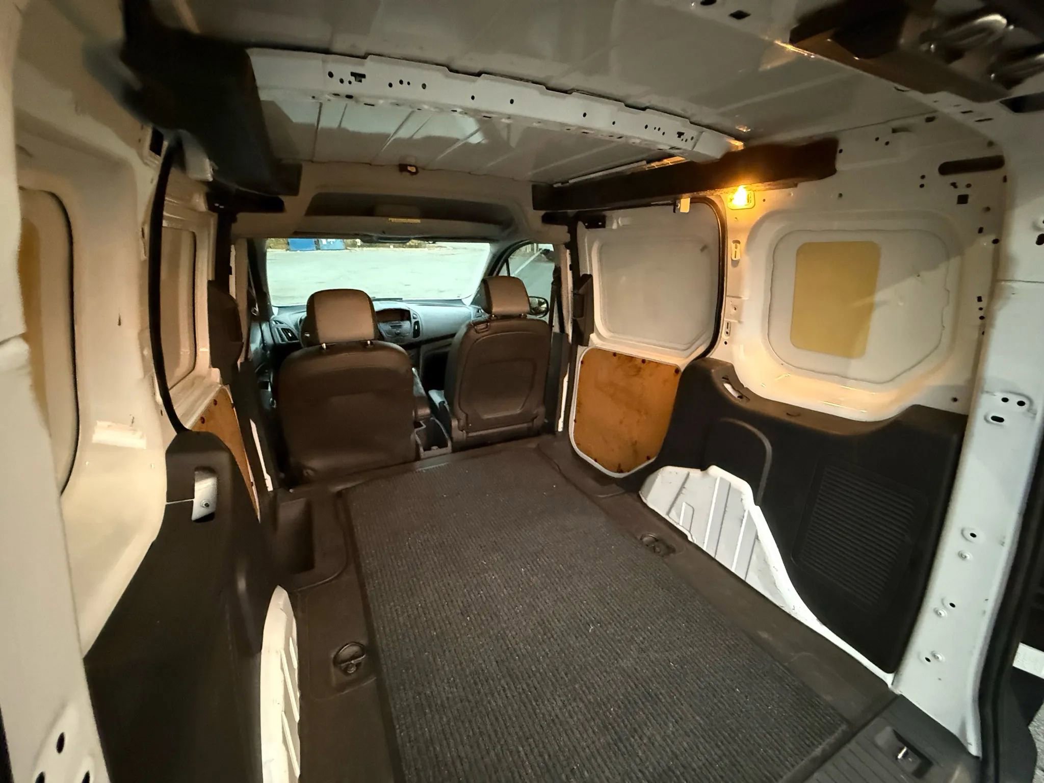 Used 2015 Ford Transit Connect XL image 34