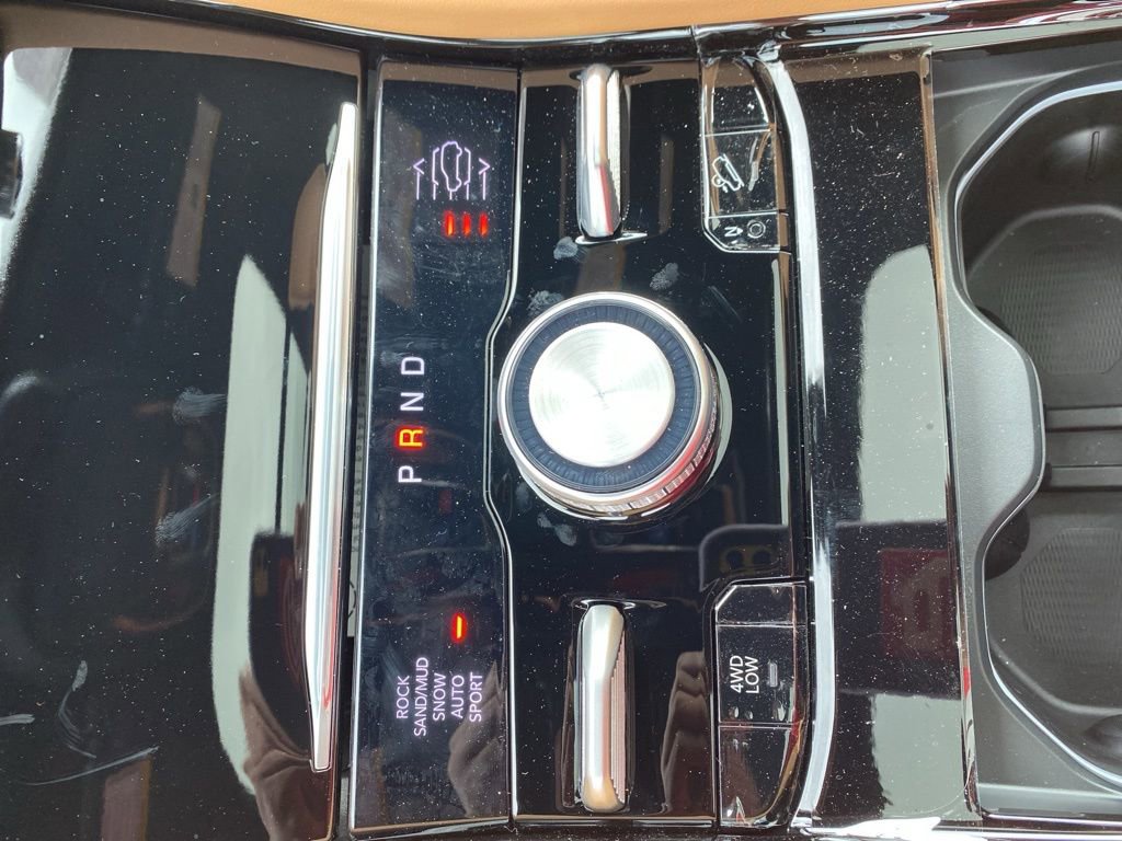 New 2025 Jeep Grand Cherokee Summit image 31