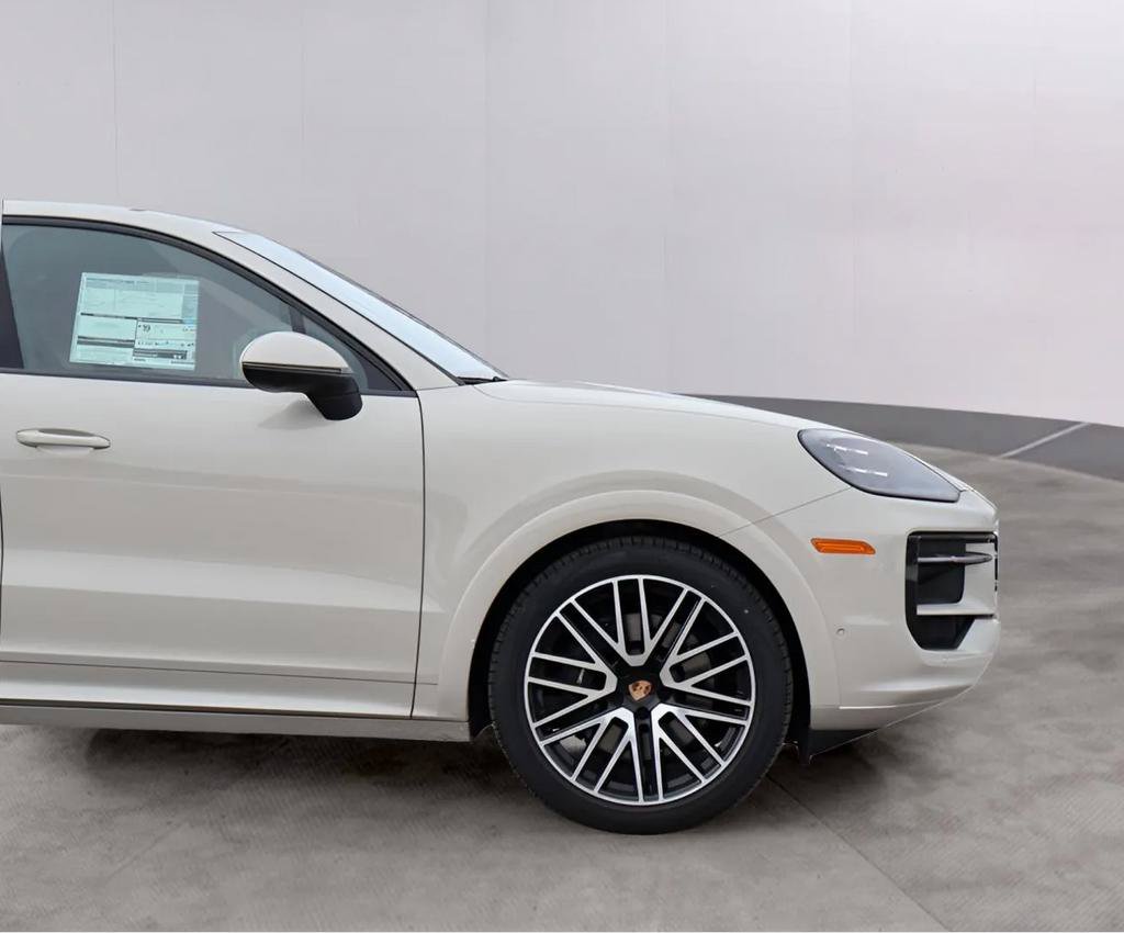New 2026 Porsche Cayenne Coupe AWD/4WD image 10