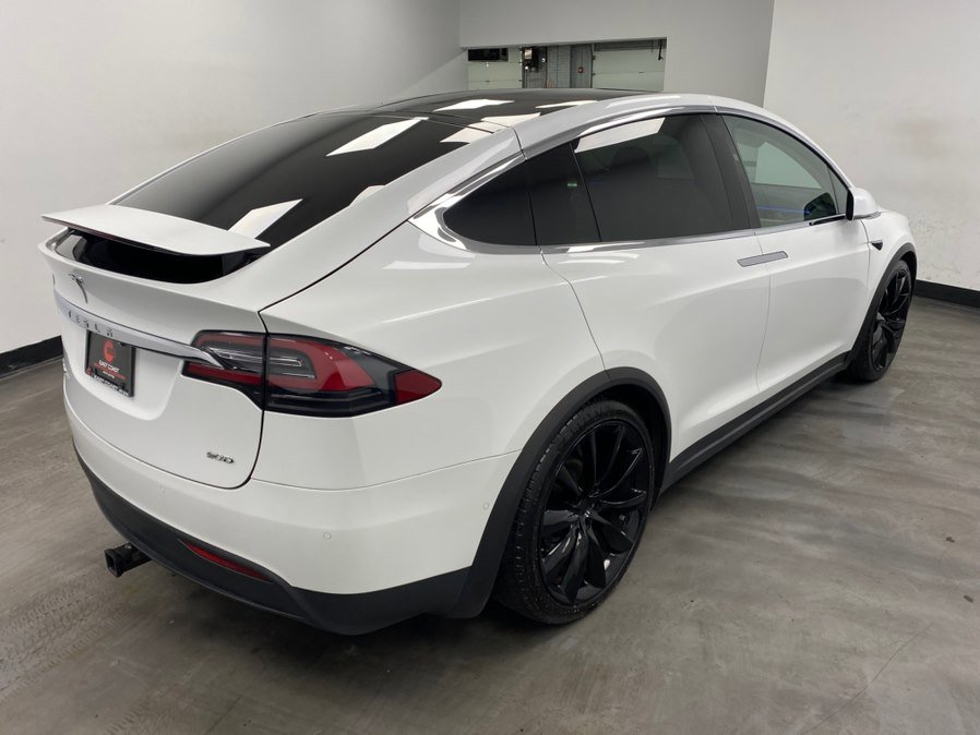 Used 2017 Tesla Model X 90D image 6