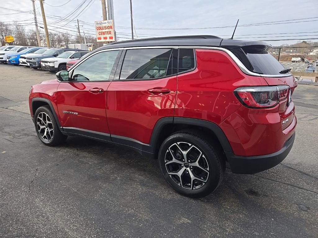 Certified 2025 Jeep Compass Limited image 10