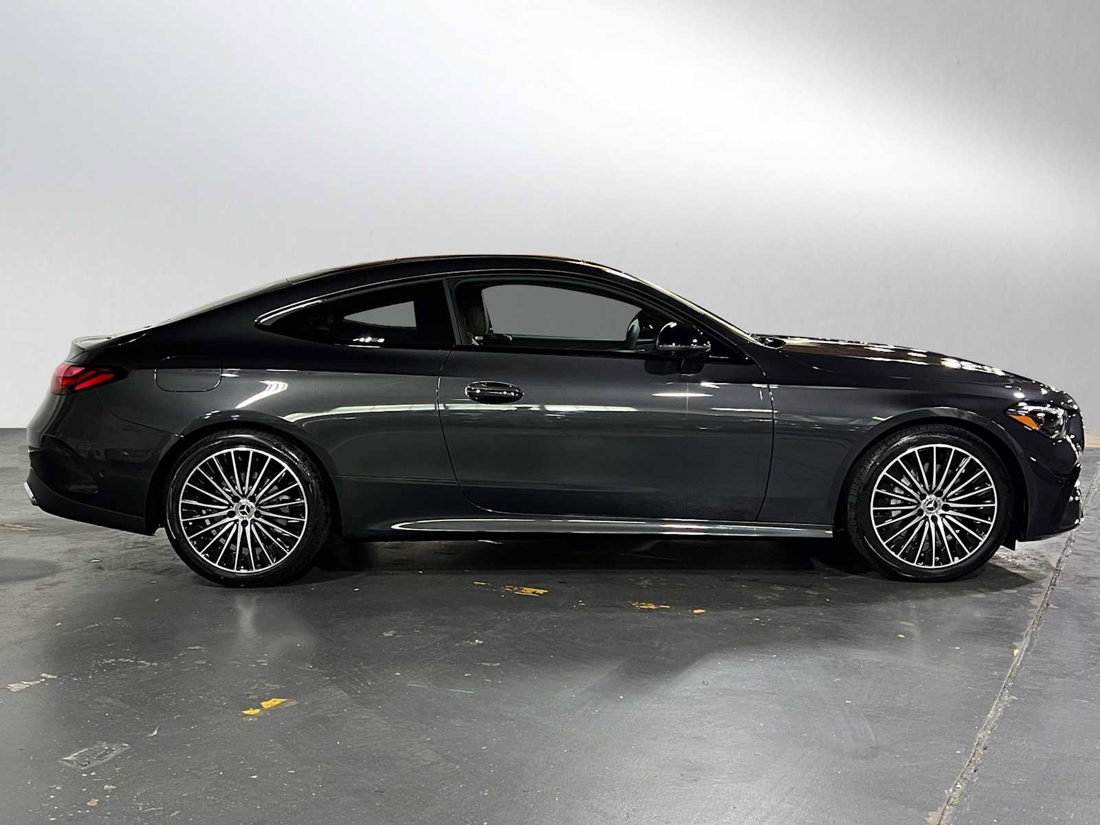 New 2026 Mercedes-Benz CLE 300 4MATIC Coupe image 2