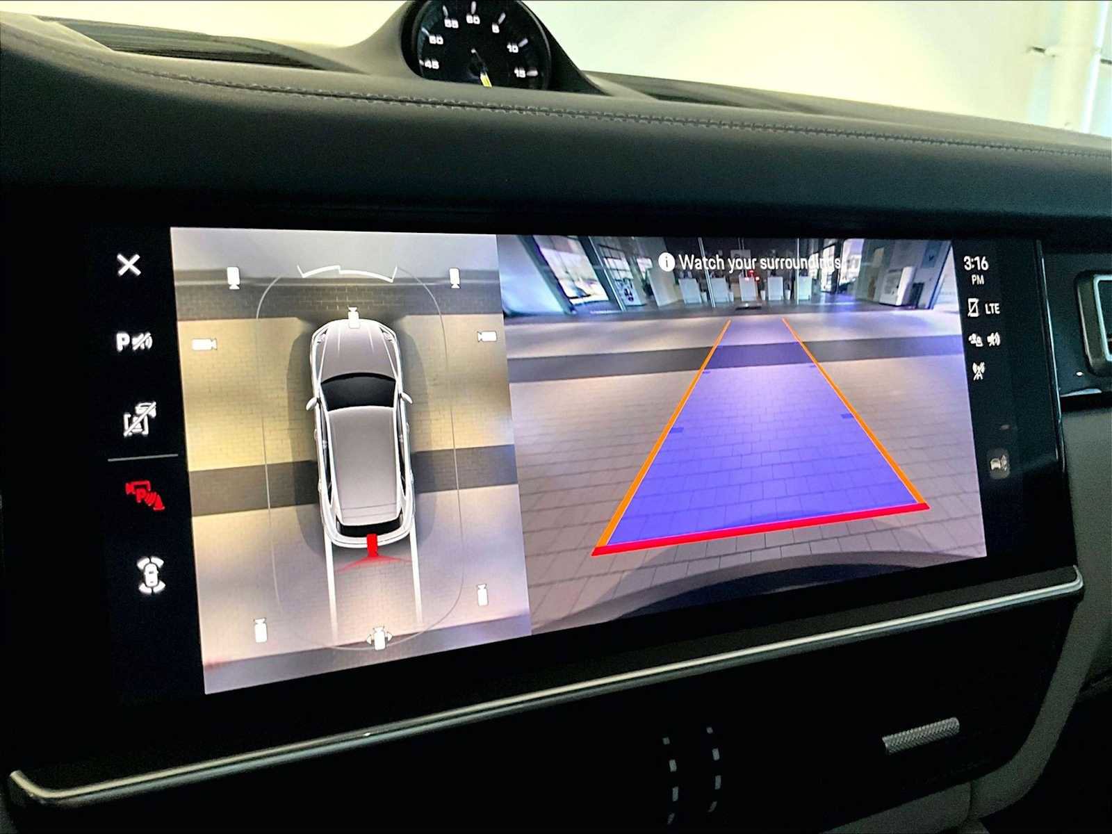 Used 2023 Porsche Cayenne Turbo S image 28