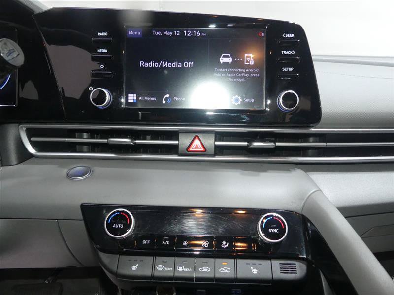 Used 2022 Hyundai Elantra SEL w/ Convenience + Premium Package FWD image 36