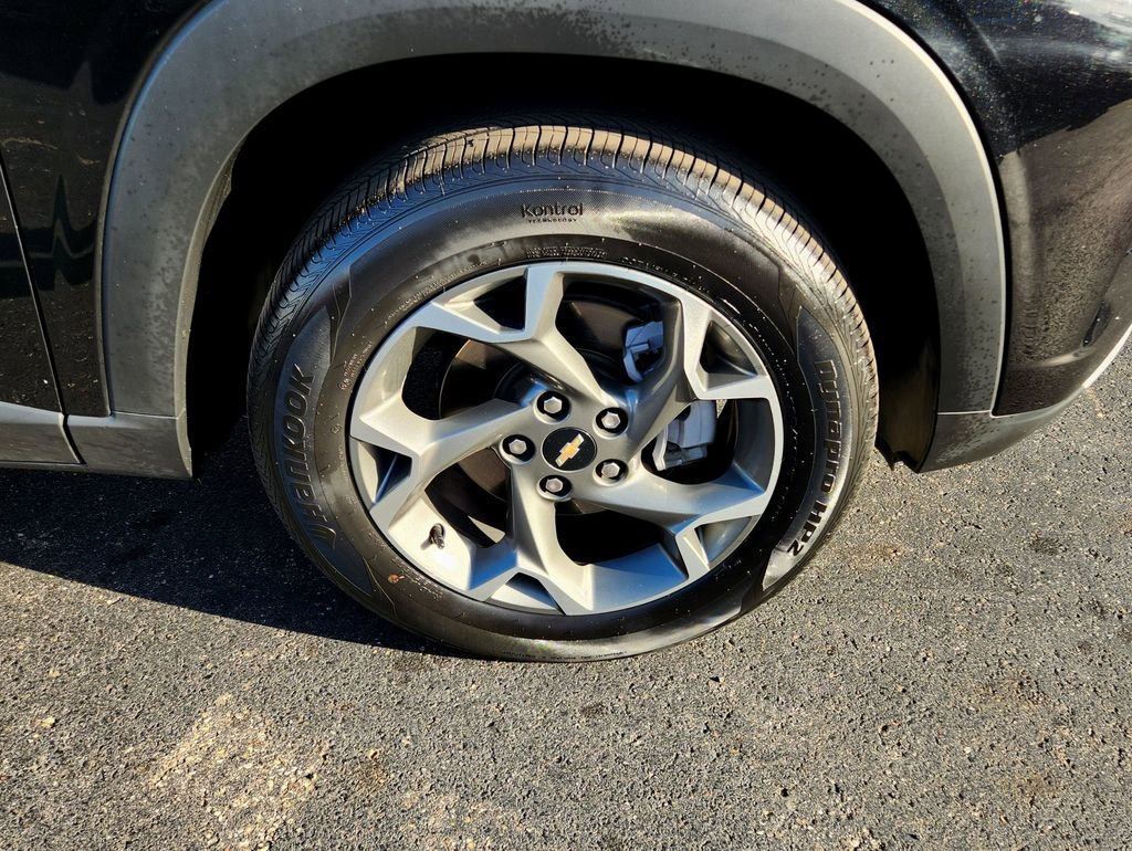 Used 2024 Chevrolet Trax LT image 10