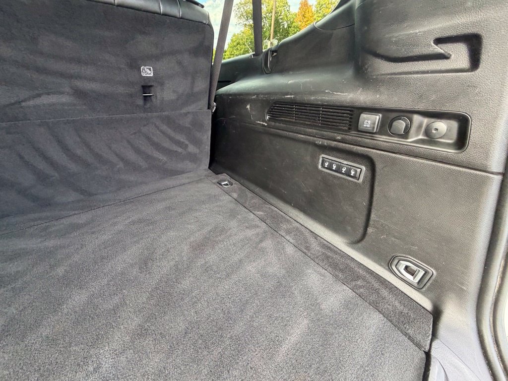 Used 2024 Jeep Wagoneer L Series II AWD/4WD image 48