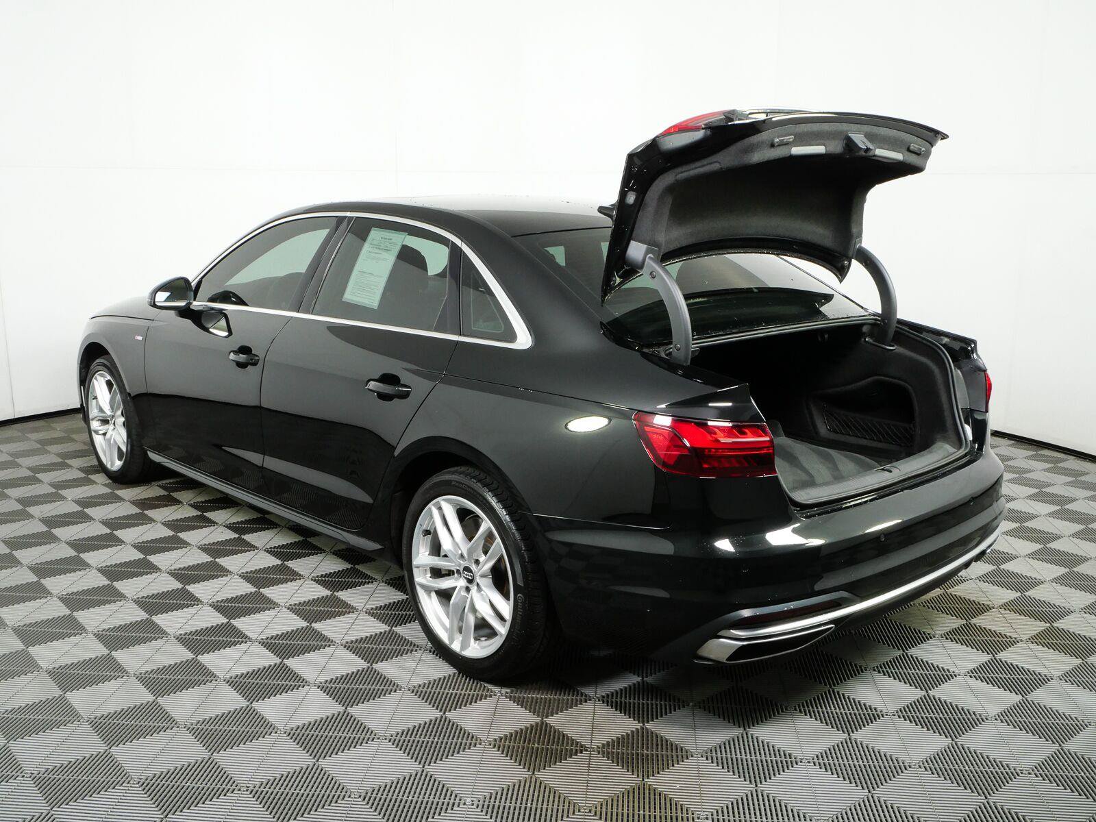 Used 2021 Audi A4 2.0T Premium w/ Convenience Package AWD/4WD image 32