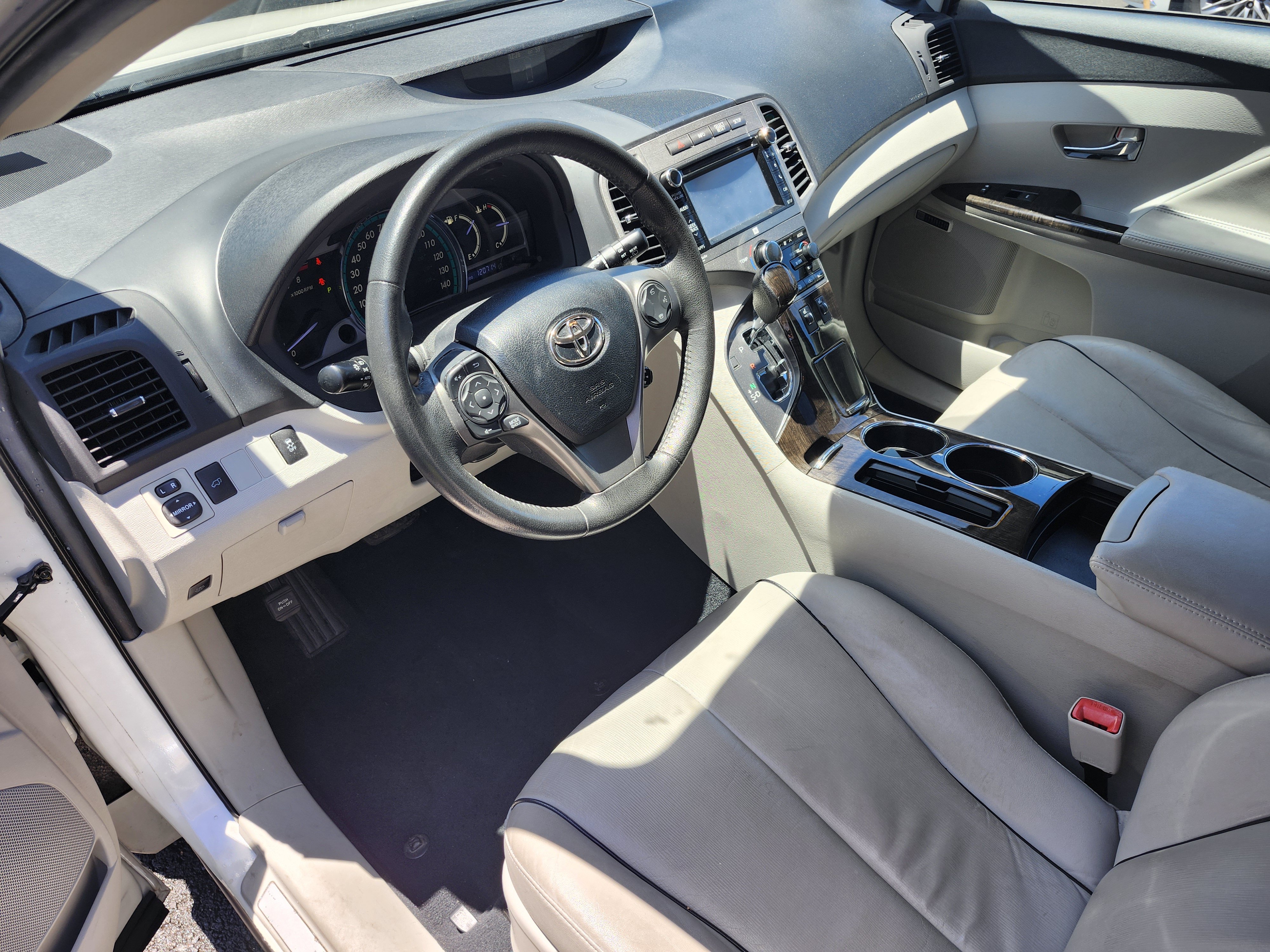 Used 2013 Toyota Venza XLE w/ XLE Premium Pkg AWD/4WD image 4