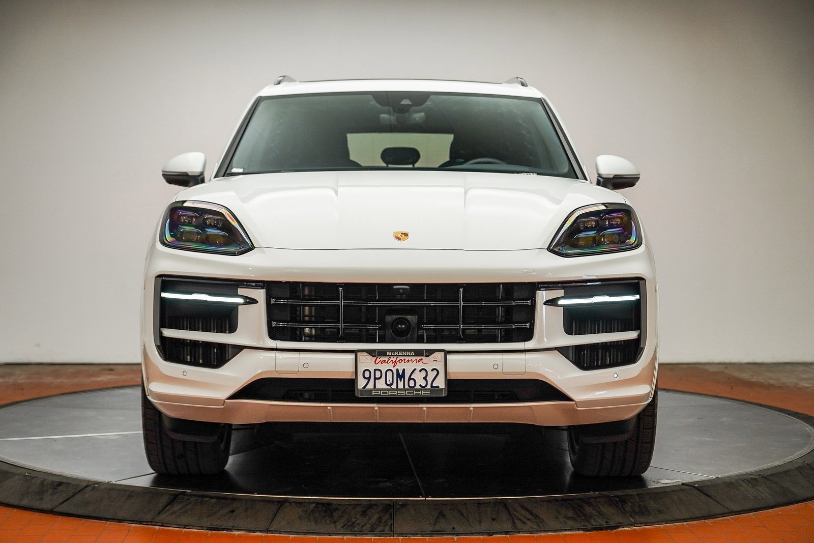Used 2025 Porsche Cayenne image 7
