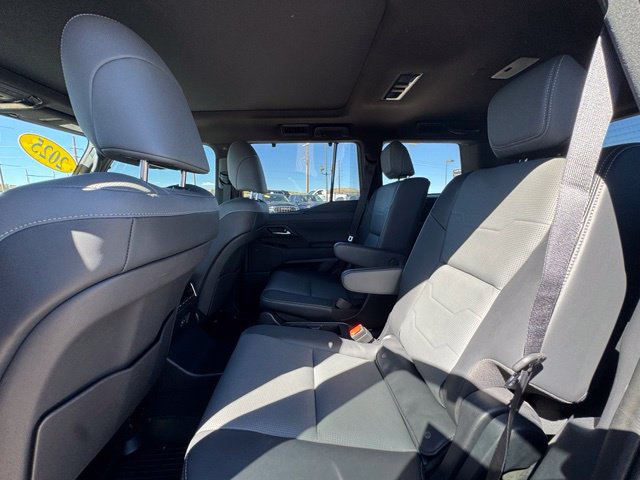 Used 2025 Lexus GX 550 w/ Accessory Package (2T) AWD/4WD image 20