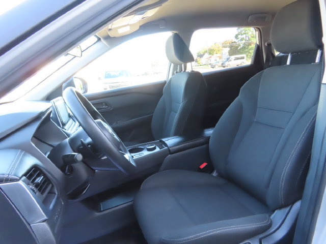 Used 2024 Nissan Rogue S AWD/4WD image 19