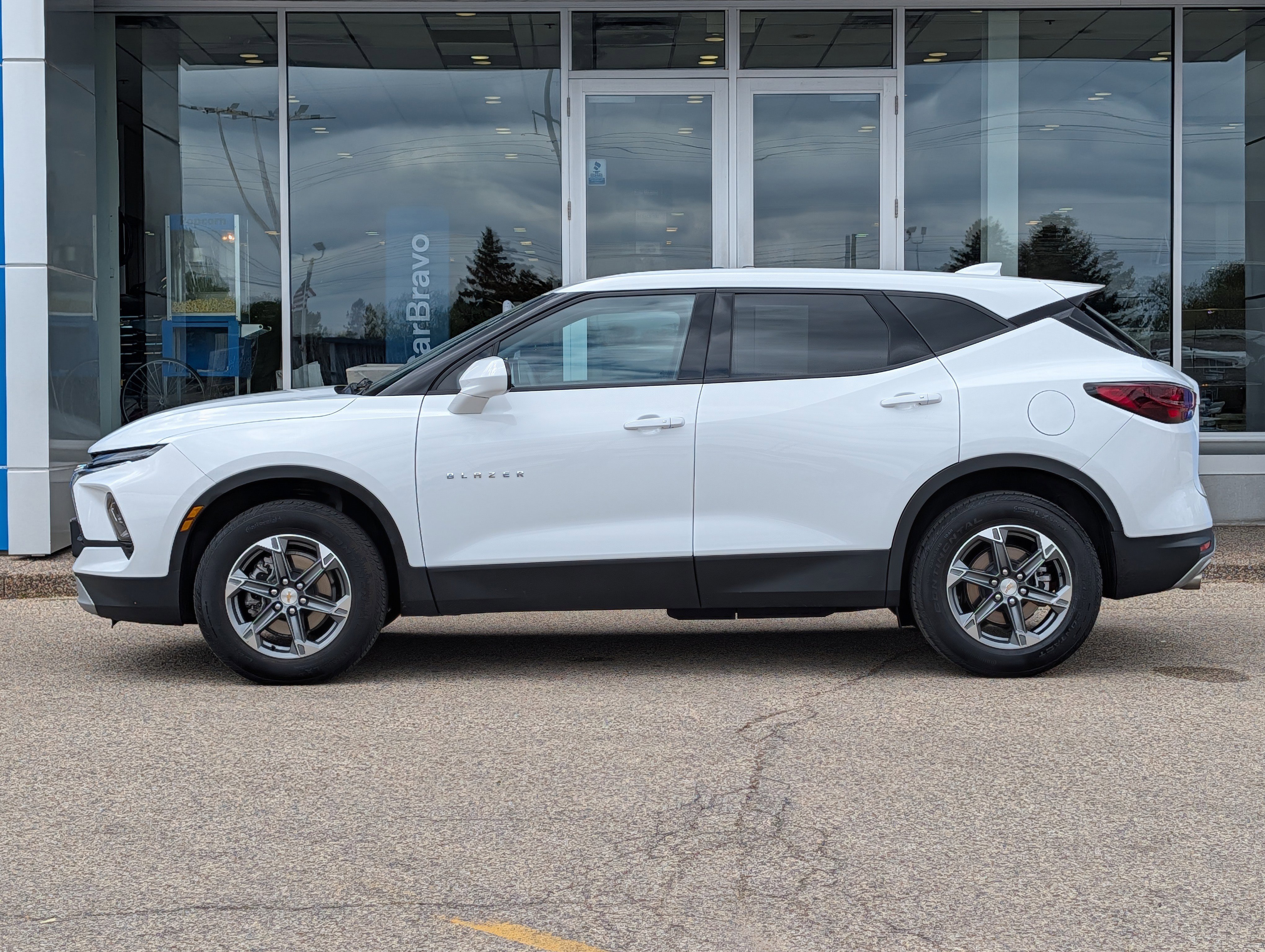 Certified 2025 Chevrolet Blazer LT AWD/4WD image 5