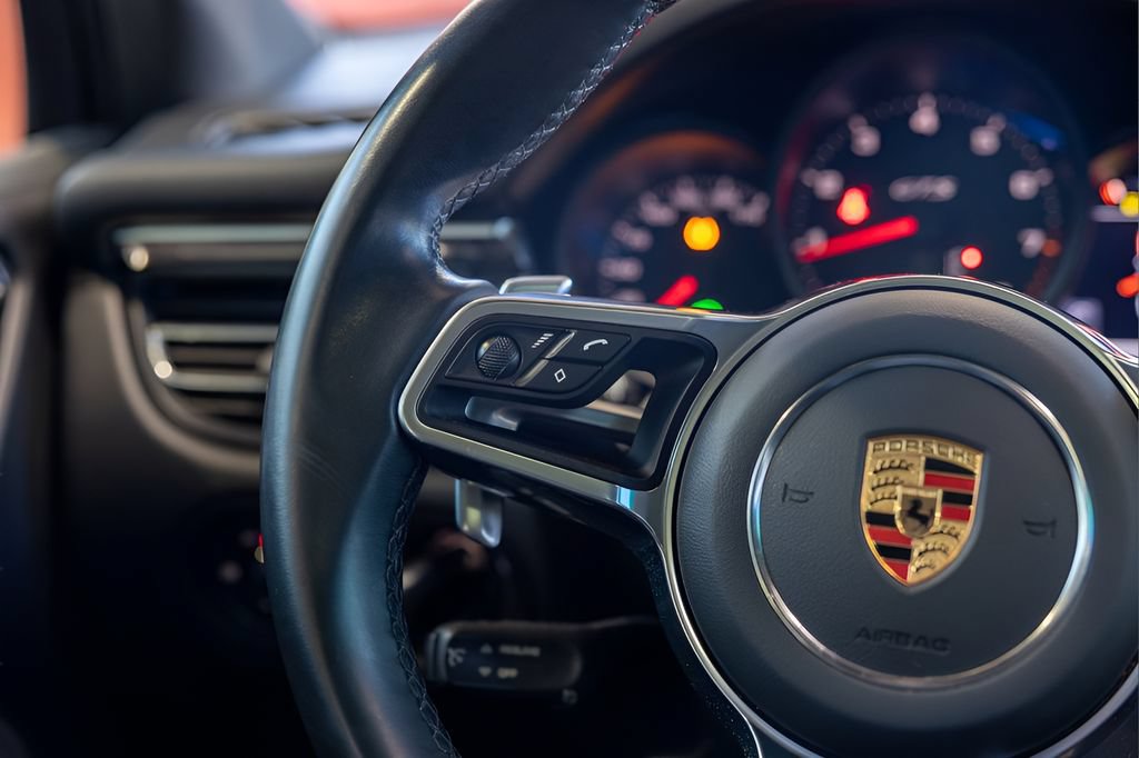 Used 2021 Porsche Macan GTS w/ Premium Package Plus (PF9) AWD/4WD image 34