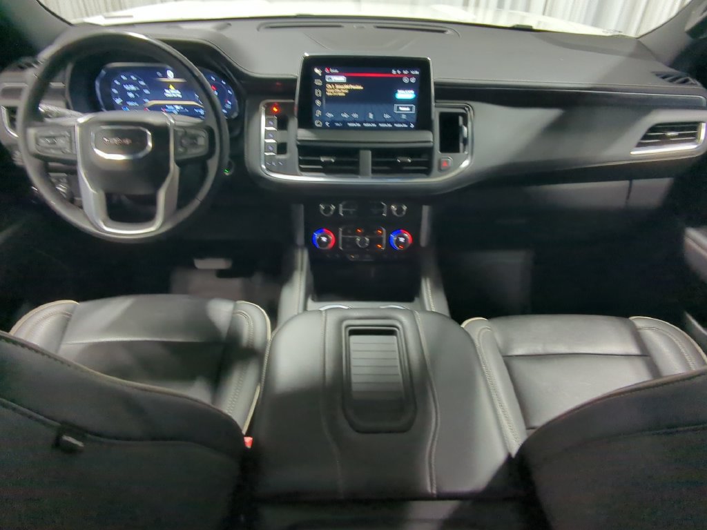 Used 2024 GMC Yukon XL SLT w/ SLT Luxury Package AWD/4WD image 15