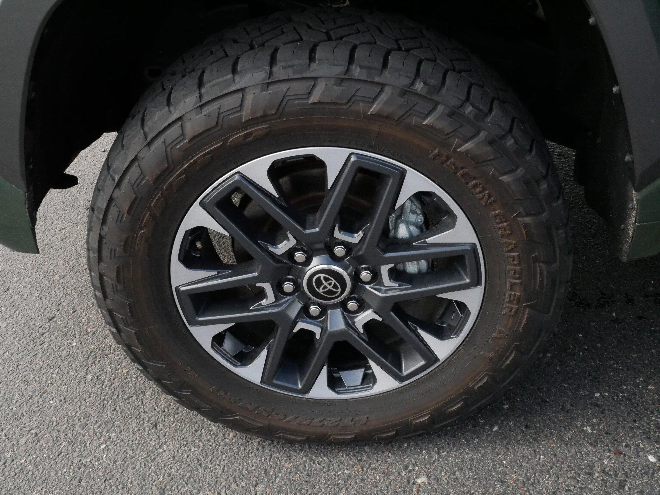 Used 2023 Toyota Tundra Limited AWD/4WD image 15